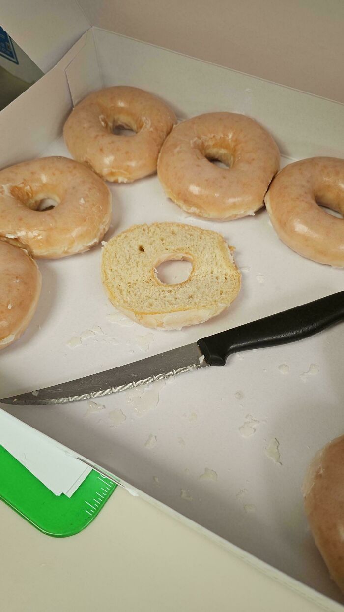If You Think Your Day At Work Was Terrible, These 66 Photos Will Probably Change Your Mind