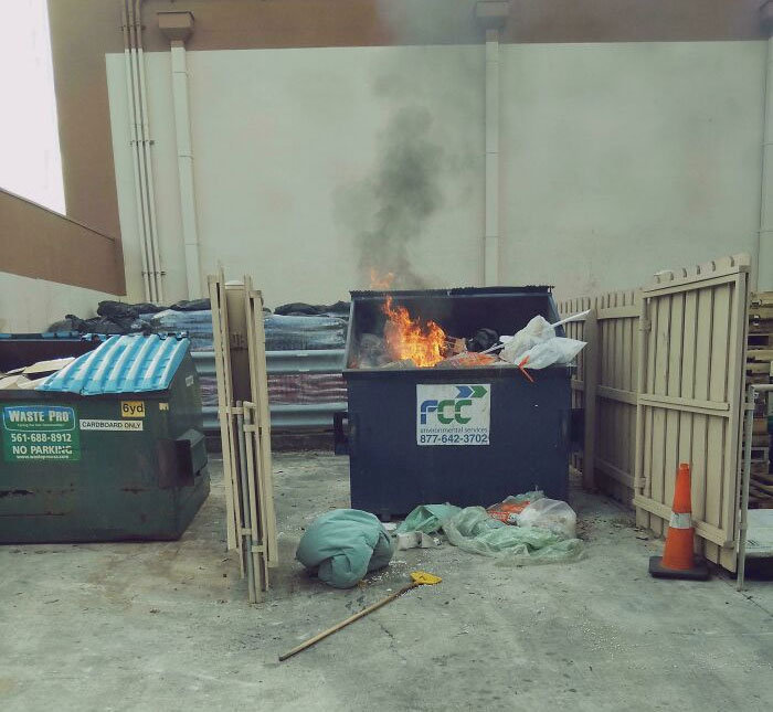 If You Think Your Day At Work Was Terrible, These 66 Photos Will Probably Change Your Mind
