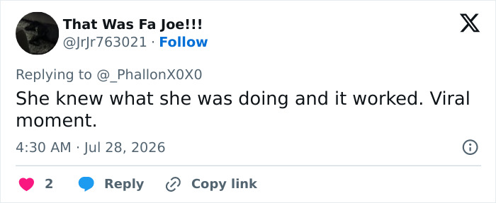 People Turn On Woman Booted Off Stage By Usher As She Keeps Stirring The Pot With Savage Comments