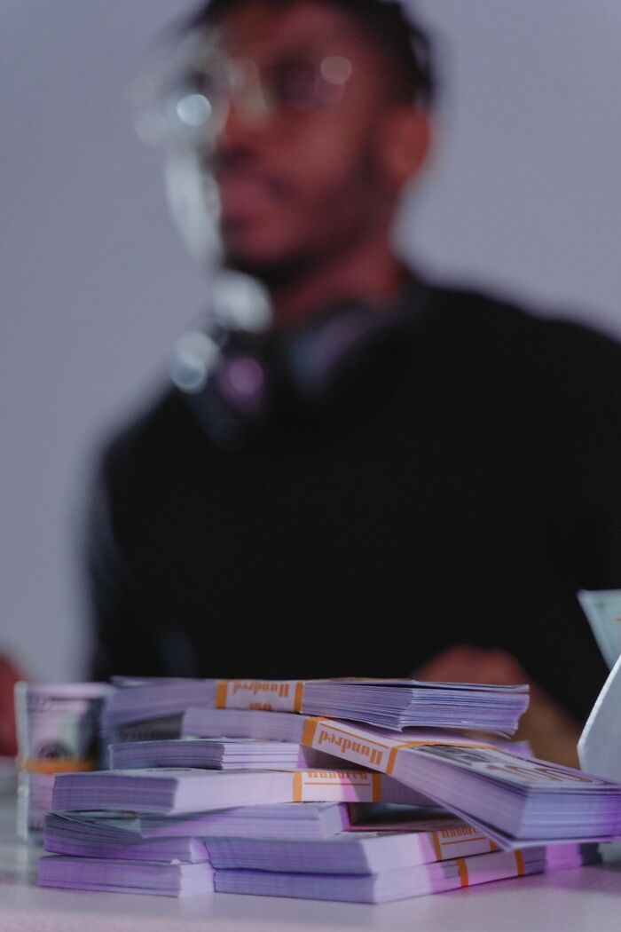 52 Secrets People Weren&rsquo;t Supposed To Know And They Could Do A Lot Of Damage By Airing Them