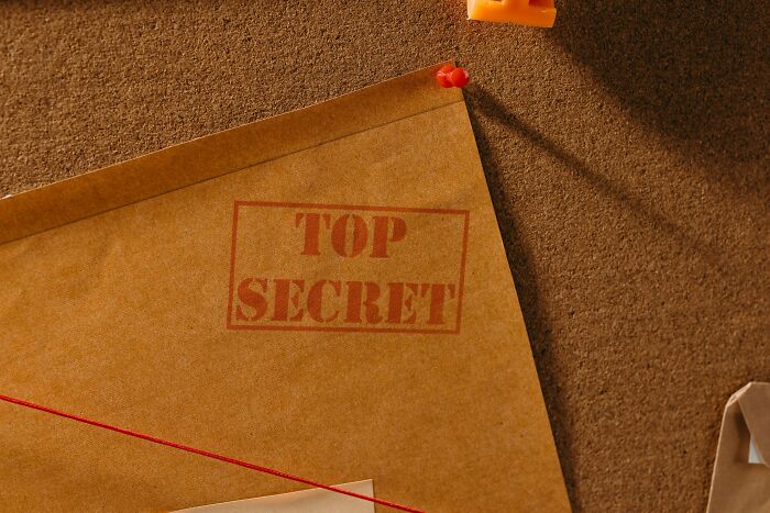 “Cults”: 57 Internet Rabbit Holes That Left People Deeply Disturbed