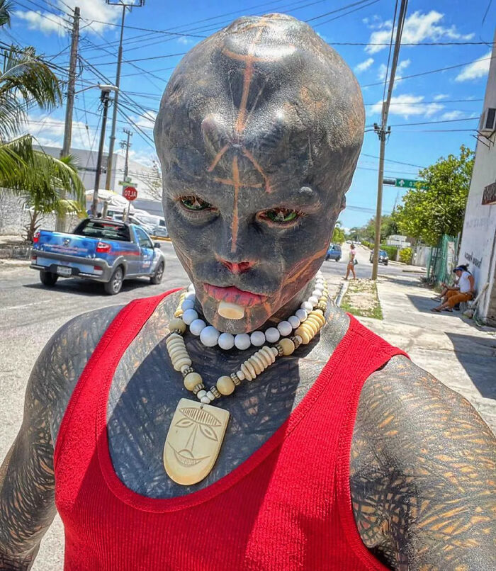 Man Gives Up His Nose, Ears And Fingers To Become A “Black Alien,” Shocked It Costs Him His Career Man Gives Up His Nose, Ears And Fingers To Become A “Black Alien,” Shocked It Costs Him His Career