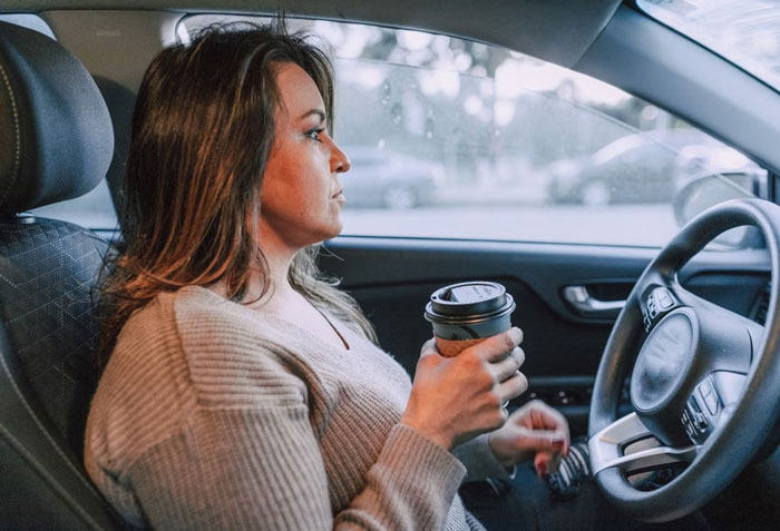 Guy Tells Fiancée To Choose House Far From Her Job Or Leave, Acts Surprised She Chooses The Latter Guy Tells Fiancée To Choose House Far From Her Job Or Leave, Acts Surprised She Chooses The Latter
