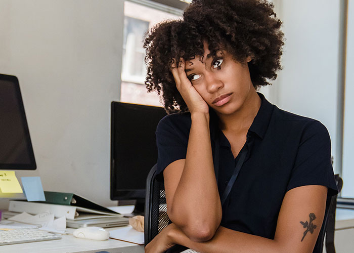 Woman Gets Lucky With An Extremely Easy Job For A Medium Salary, Confesses How She Feels About It
