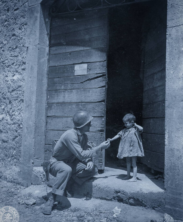 101 Fascinating Historical Photos That Tell Incredible Stories 101 Fascinating Historical Photos That Tell Incredible Stories