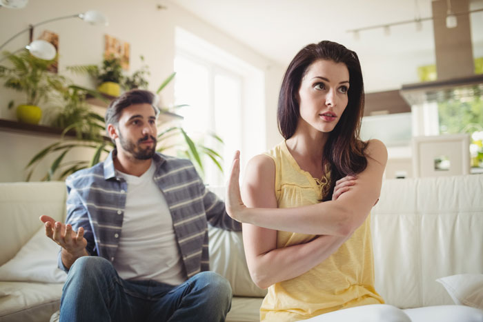 Woman Sick Of “Talkative” Fianc&eacute; Who Craves Strangers’ Attention, Calls It Quits And Moves Out
