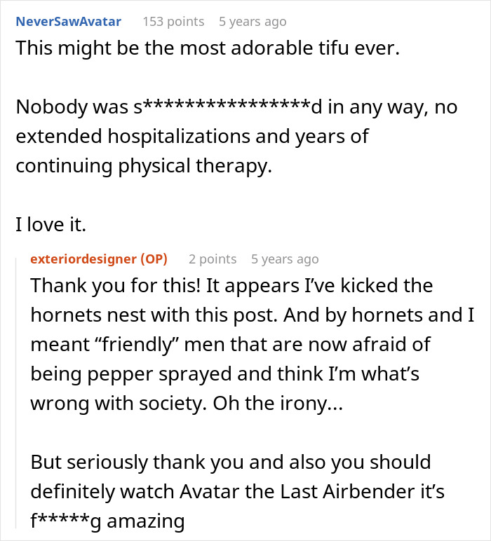 Woman Forgets She Has An Identical Twin, Nearly Pepper-Sprays The Guy Who Mistakes Her For Her Sis Woman Forgets She Has An Identical Twin, Nearly Pepper-Sprays The Guy Who Mistakes Her For Her Sis