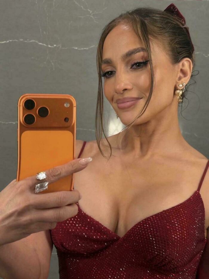 “Can’t Tell If This Is A Joke Or Not”: 80 People Who Didn’t Even Try To Look Natural On Social Media (New Pics) “Can’t Tell If This Is A Joke Or Not”: 80 People Who Didn’t Even Try To Look Natural On Social Media (New Pics)