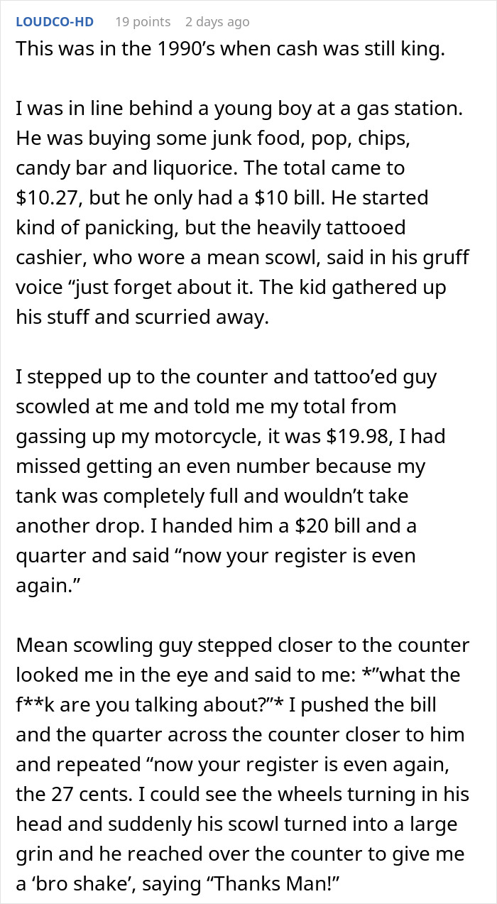 Man Yells At Pregnant Cashier Over A Kind Gesture To A Kid, Customers Respond With A Wholesome “Snack Fund” Man Yells At Pregnant Cashier Over A Kind Gesture To A Kid, Customers Respond With A Wholesome “Snack Fund”