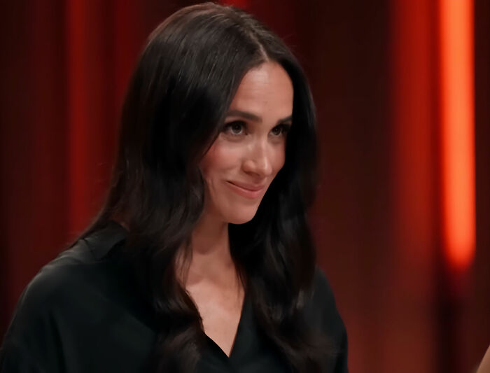 Meghan Markle Lands In Hot Waters After Netizens Catch Alleged Lies About Her Upbringing Meghan Markle Lands In Hot Waters After Netizens Catch Alleged Lies About Her Upbringing
