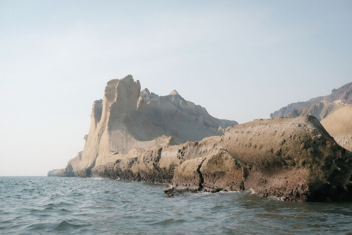 I Photographed The Strait Of Hormuz To Show The Human Side Of A Geopolitical Hotspot (25 Pics) I Photographed The Strait Of Hormuz To Show The Human Side Of A Geopolitical Hotspot (25 Pics)