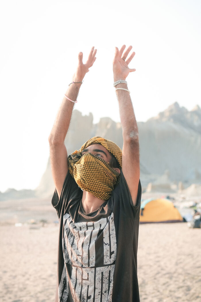 I Photographed The Strait Of Hormuz To Show The Human Side Of A Geopolitical Hotspot (25 Pics) I Photographed The Strait Of Hormuz To Show The Human Side Of A Geopolitical Hotspot (25 Pics)