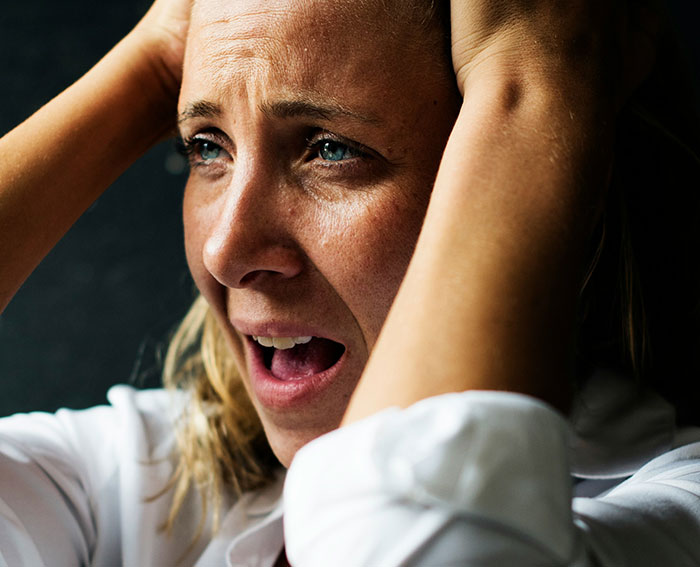 New Mom Feels Betrayed As MIL Forces Her Way Into Delivery Room, Husband Doesn’t Stop Her
