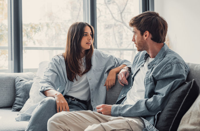 BF Refuses To Propose Without Her Estranged Father’s Blessing And His GF Wonders Who She Is Dating