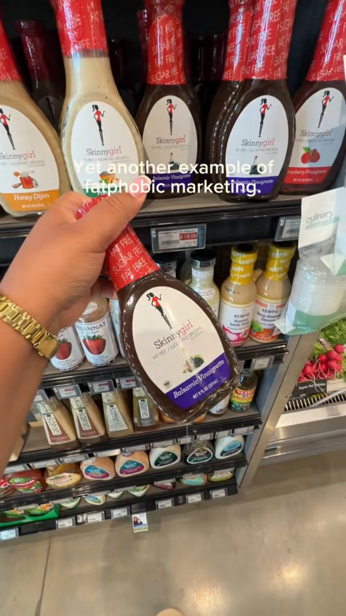 Plus Size Activist Tries To Call Out “Fatphobic” Brands, But Netizens Aren’t Having It Plus Size Activist Tries To Call Out “Fatphobic” Brands, But Netizens Aren’t Having It
