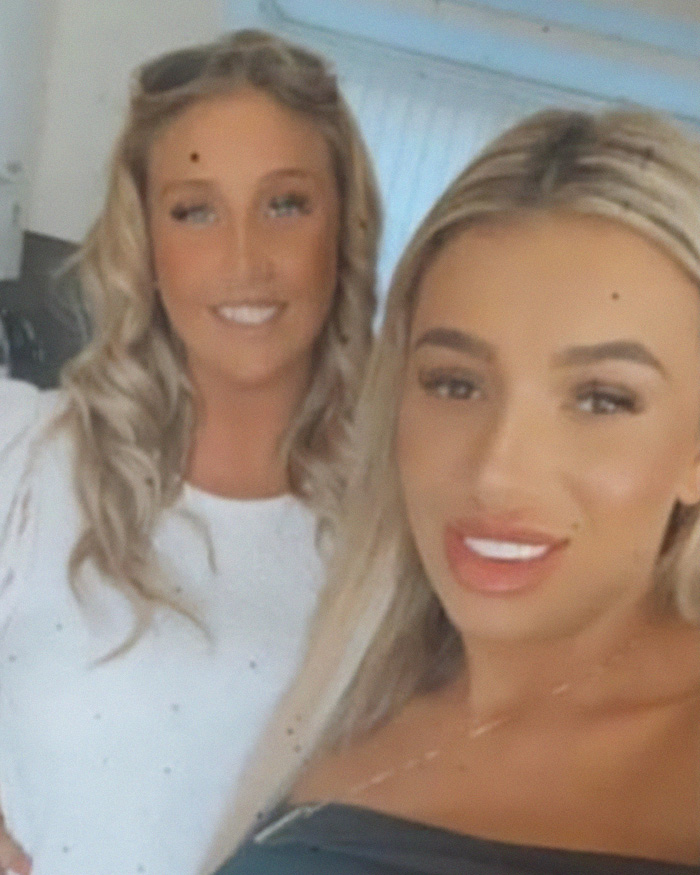 Mother Passes Away After Turkish Doctors Botch “Barbaric” Surgery She Saw Celebrities Promote On Social Media Mother Passes Away After Turkish Doctors Botch “Barbaric” Surgery She Saw Celebrities Promote On Social Media
