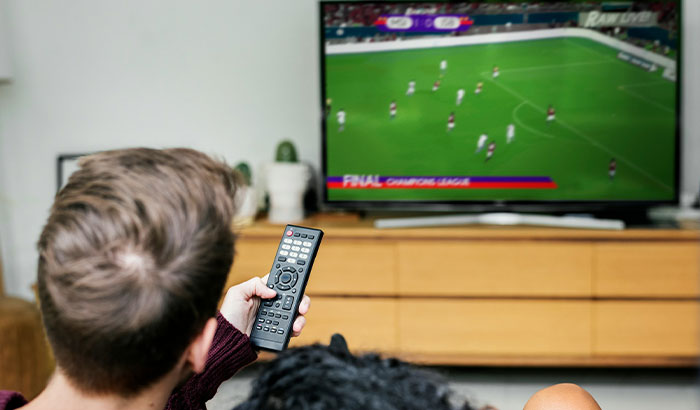 Woman Questions Why Her Fiancé Is So Upset About Football, His Response Changes Everything Woman Questions Why Her Fiancé Is So Upset About Football, His Response Changes Everything