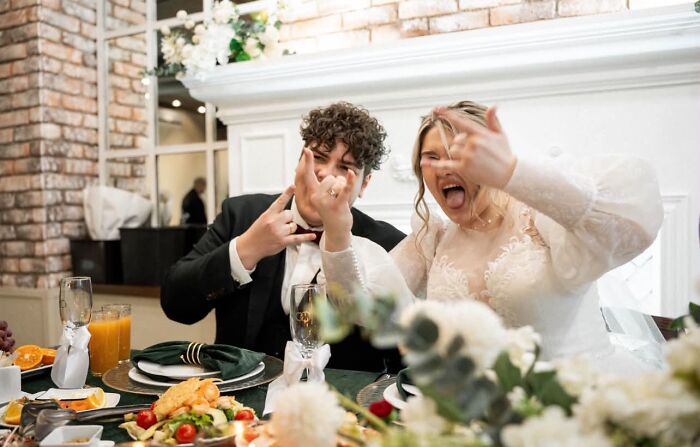 43 Silly And Funny Wedding Photos The Couples Can’t Help But Cringe At 43 Silly And Funny Wedding Photos The Couples Can’t Help But Cringe At