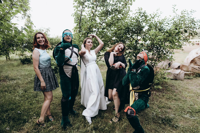 43 Silly And Funny Wedding Photos The Couples Can’t Help But Cringe At 43 Silly And Funny Wedding Photos The Couples Can’t Help But Cringe At