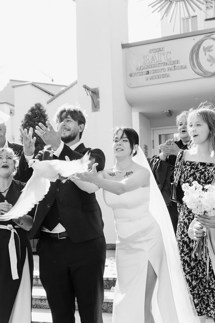 43 Silly And Funny Wedding Photos The Couples Can’t Help But Cringe At 43 Silly And Funny Wedding Photos The Couples Can’t Help But Cringe At