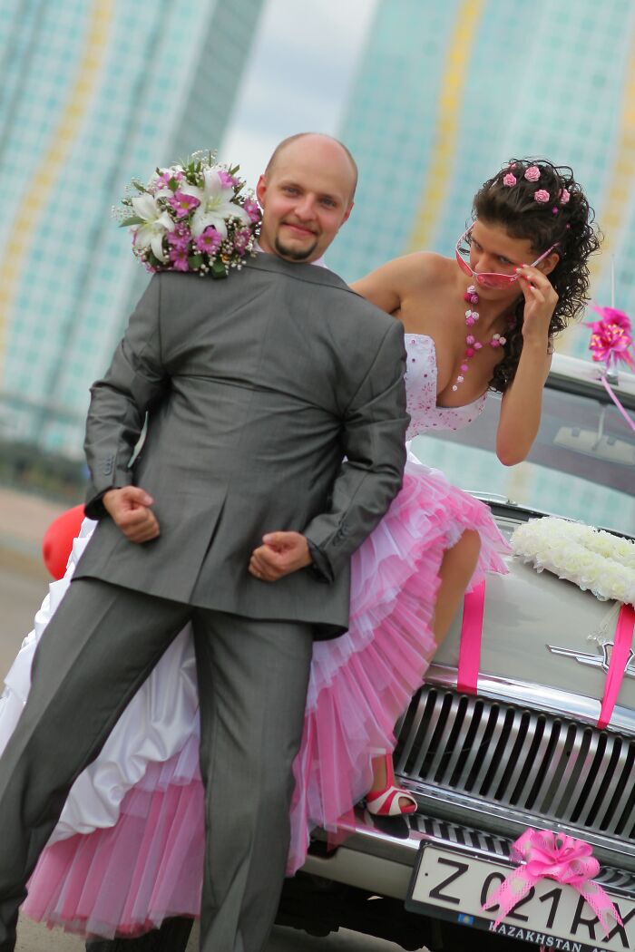 43 Silly And Funny Wedding Photos The Couples Can’t Help But Cringe At 43 Silly And Funny Wedding Photos The Couples Can’t Help But Cringe At
