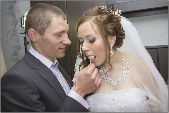 43 Silly And Funny Wedding Photos The Couples Can’t Help But Cringe At 43 Silly And Funny Wedding Photos The Couples Can’t Help But Cringe At
