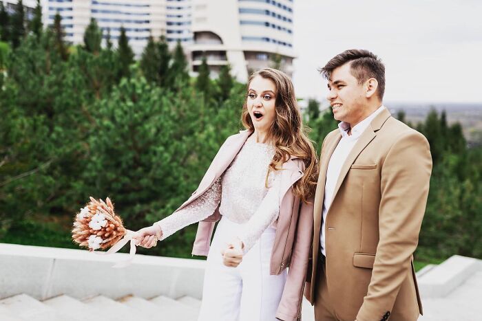 43 Silly And Funny Wedding Photos The Couples Can’t Help But Cringe At 43 Silly And Funny Wedding Photos The Couples Can’t Help But Cringe At