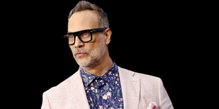 Todd Stashwick Todd Stashwick