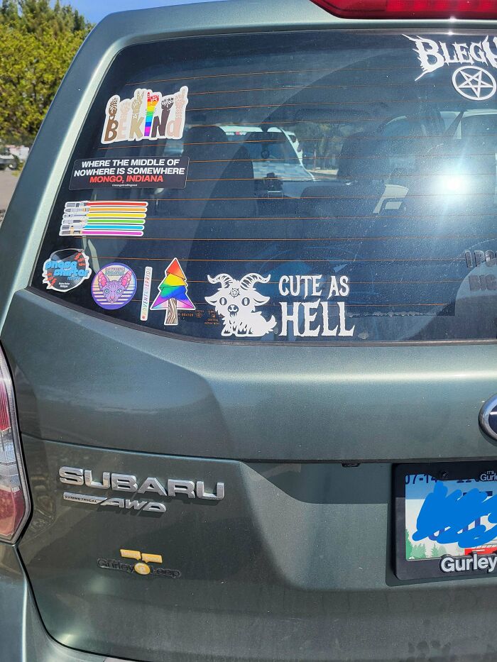 72 Funny, Wild, And Unfiltered Bumper Stickers That Made Drivers Do A Double Take (New Pics) 72 Funny, Wild, And Unfiltered Bumper Stickers That Made Drivers Do A Double Take (New Pics)