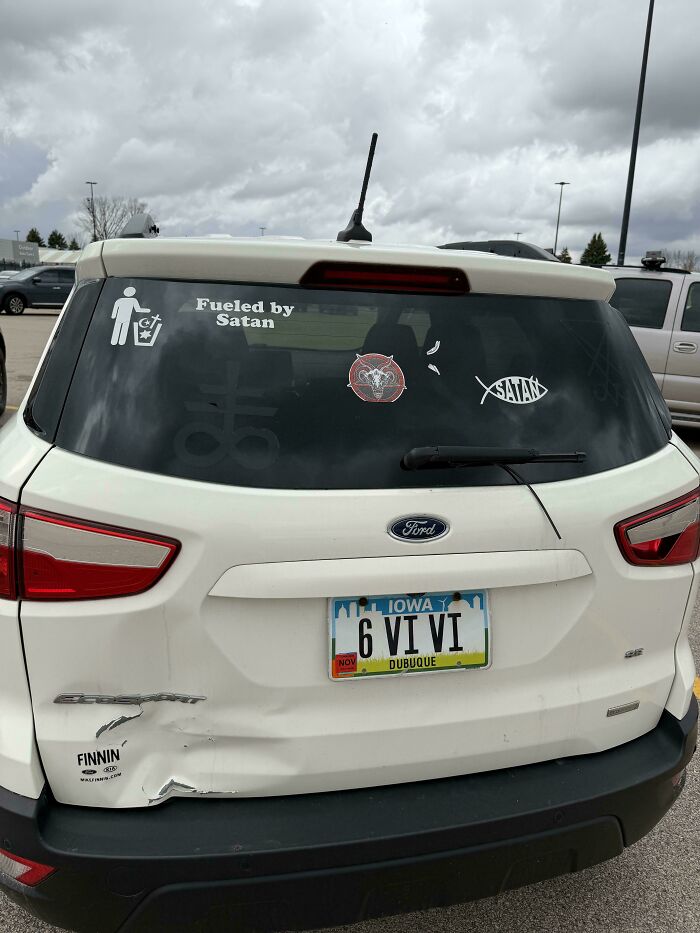 72 Funny, Wild, And Unfiltered Bumper Stickers That Made Drivers Do A Double Take (New Pics) 72 Funny, Wild, And Unfiltered Bumper Stickers That Made Drivers Do A Double Take (New Pics)