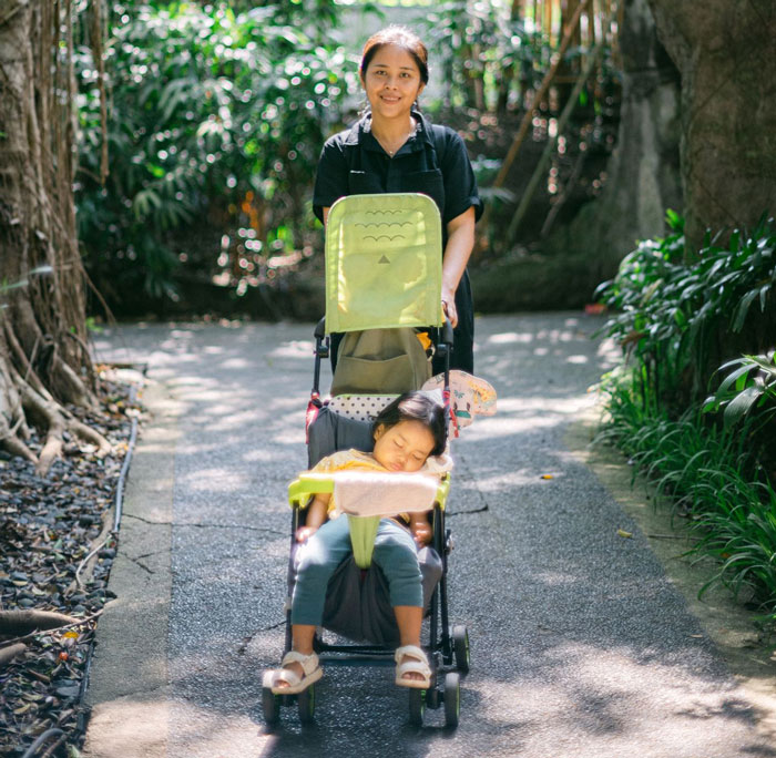 Woman Takes Nanny On Family Vacation, That Decision Ruins Everything Woman Takes Nanny On Family Vacation, That Decision Ruins Everything