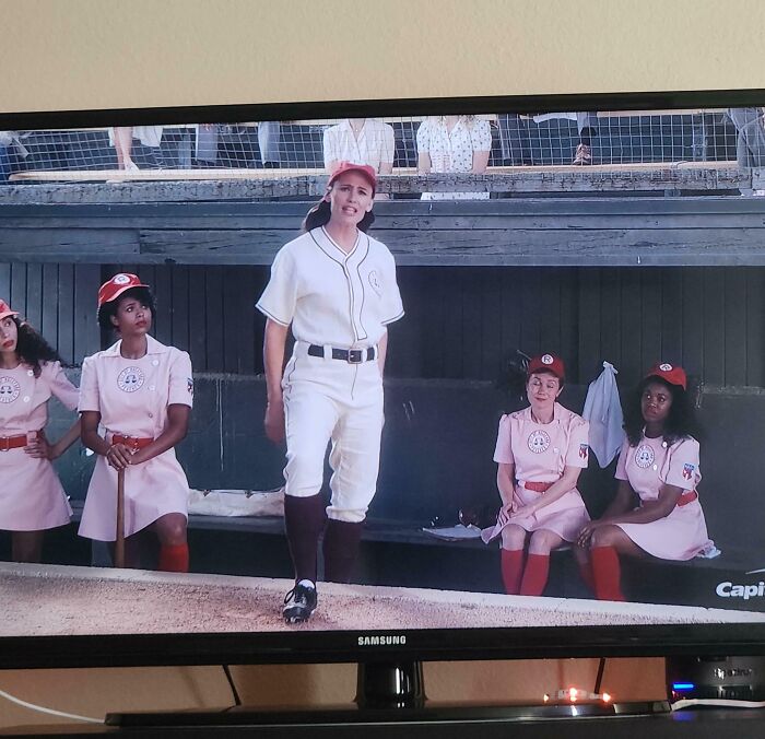 91 Commercials People Can’t Stand With Their Whole Heart 91 Commercials People Can’t Stand With Their Whole Heart