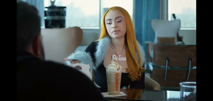 91 Commercials People Can’t Stand With Their Whole Heart 91 Commercials People Can’t Stand With Their Whole Heart