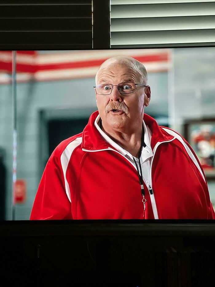 91 Commercials People Can’t Stand With Their Whole Heart 91 Commercials People Can’t Stand With Their Whole Heart
