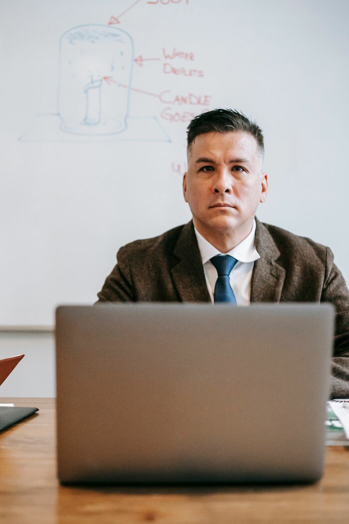 64 Times Someone’s Final Day At Work Became The Craziest Office Story Ever Told 64 Times Someone’s Final Day At Work Became The Craziest Office Story Ever Told