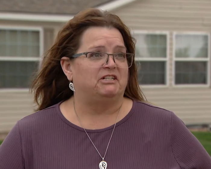 “Unreal” Zillow Listing Goes Viral For Saying Buyer Must Remove The Woman Currently Living There “Unreal” Zillow Listing Goes Viral For Saying Buyer Must Remove The Woman Currently Living There