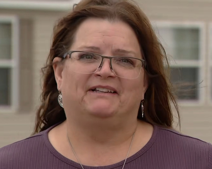 “Unreal” Zillow Listing Goes Viral For Saying Buyer Must Remove The Woman Currently Living There “Unreal” Zillow Listing Goes Viral For Saying Buyer Must Remove The Woman Currently Living There