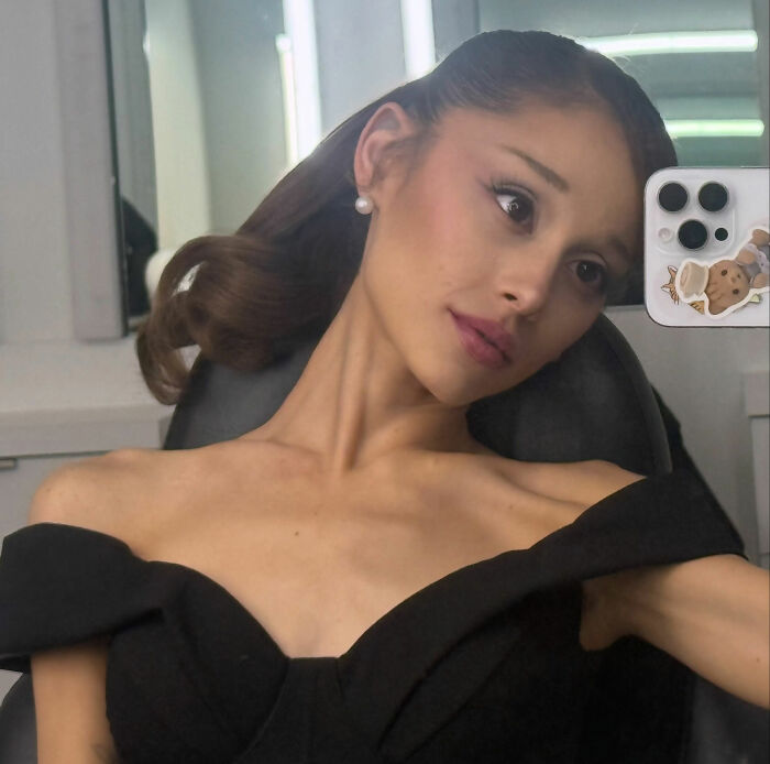 Ariana Grande Drops Out Of Acting Role After Appearance In Music Video Stunned Fans Ariana Grande Drops Out Of Acting Role After Appearance In Music Video Stunned Fans
