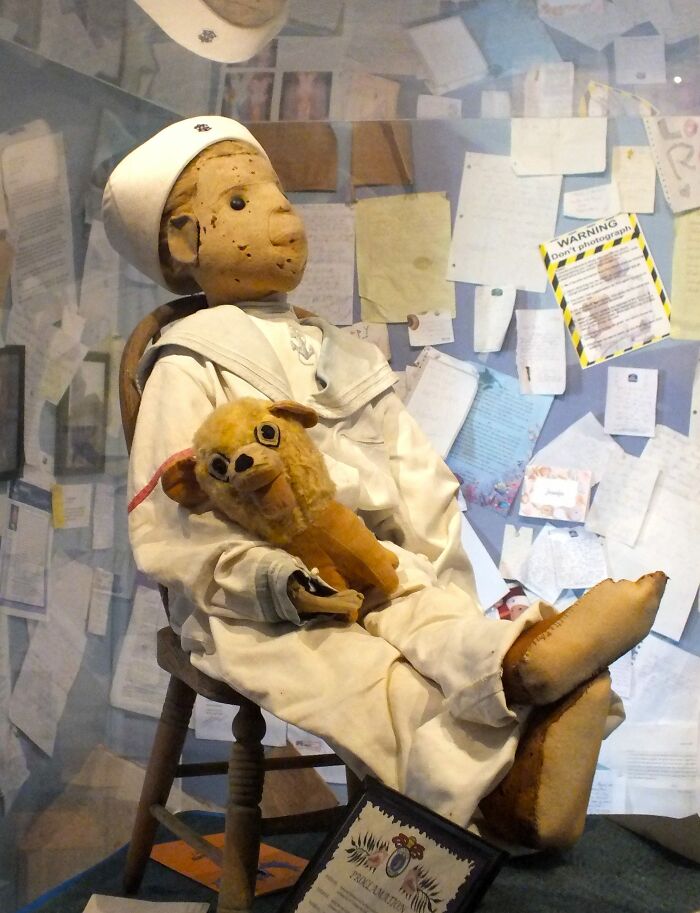 20 Historical Objects With Horror-Like Stories, According To A Researcher 20 Historical Objects With Horror-Like Stories, According To A Researcher