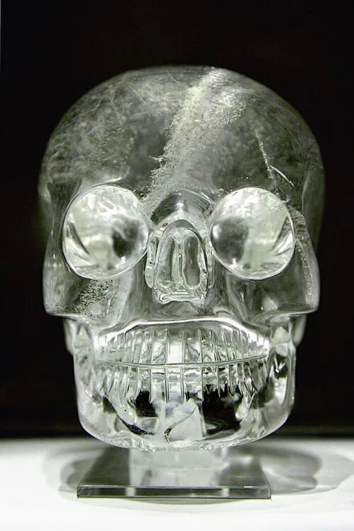 20 Historical Objects With Horror-Like Stories, According To A Researcher 20 Historical Objects With Horror-Like Stories, According To A Researcher