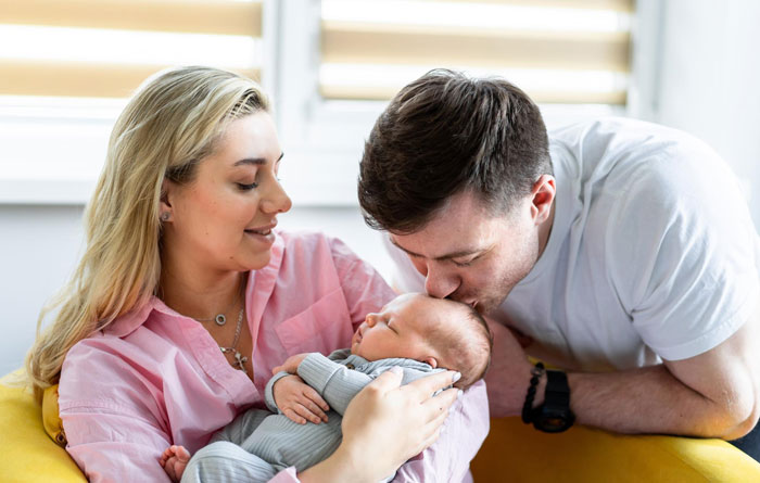 Guy Treats Paternity Leave Like A Vacay, Wife Feels Abandoned After He Ditches Her And Baby In NICU Guy Treats Paternity Leave Like A Vacay, Wife Feels Abandoned After He Ditches Her And Baby In NICU