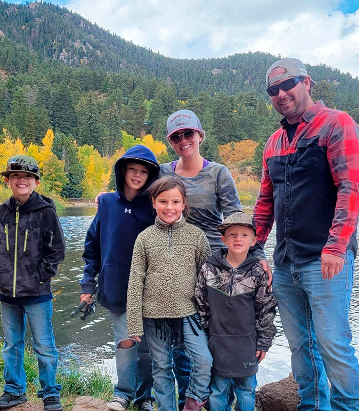 Mom-Of-Four Attacked By Spiders Biting Her Whole Body On Camping Trip, Now Fighting For Her Life In Hospital Mom-Of-Four Attacked By Spiders Biting Her Whole Body On Camping Trip, Now Fighting For Her Life In Hospital