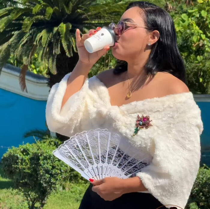 Influencer Shredded To Pieces After Blaming Motorcyclist For Hitting Her While Filming In The Middle Of The Street Influencer Shredded To Pieces After Blaming Motorcyclist For Hitting Her While Filming In The Middle Of The Street