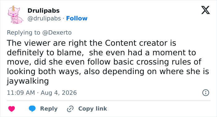 Influencer Shredded To Pieces After Blaming Motorcyclist For Hitting Her While Filming In The Middle Of The Street Influencer Shredded To Pieces After Blaming Motorcyclist For Hitting Her While Filming In The Middle Of The Street