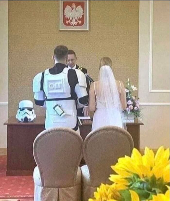 75 Weirdly Confusing Pics That Are Here To Remind You That Nothing Makes Sense Anymore 75 Weirdly Confusing Pics That Are Here To Remind You That Nothing Makes Sense Anymore