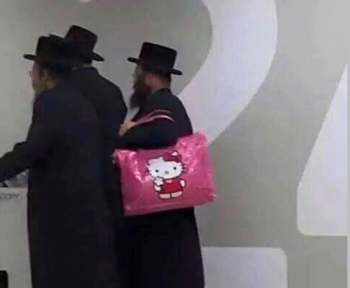 75 Weirdly Confusing Pics That Are Here To Remind You That Nothing Makes Sense Anymore 75 Weirdly Confusing Pics That Are Here To Remind You That Nothing Makes Sense Anymore