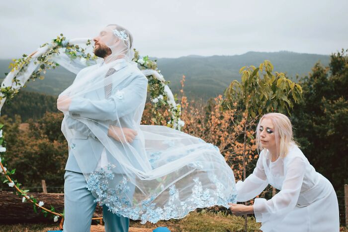 82 Funny Wedding Photos That Are Actually Iconic
