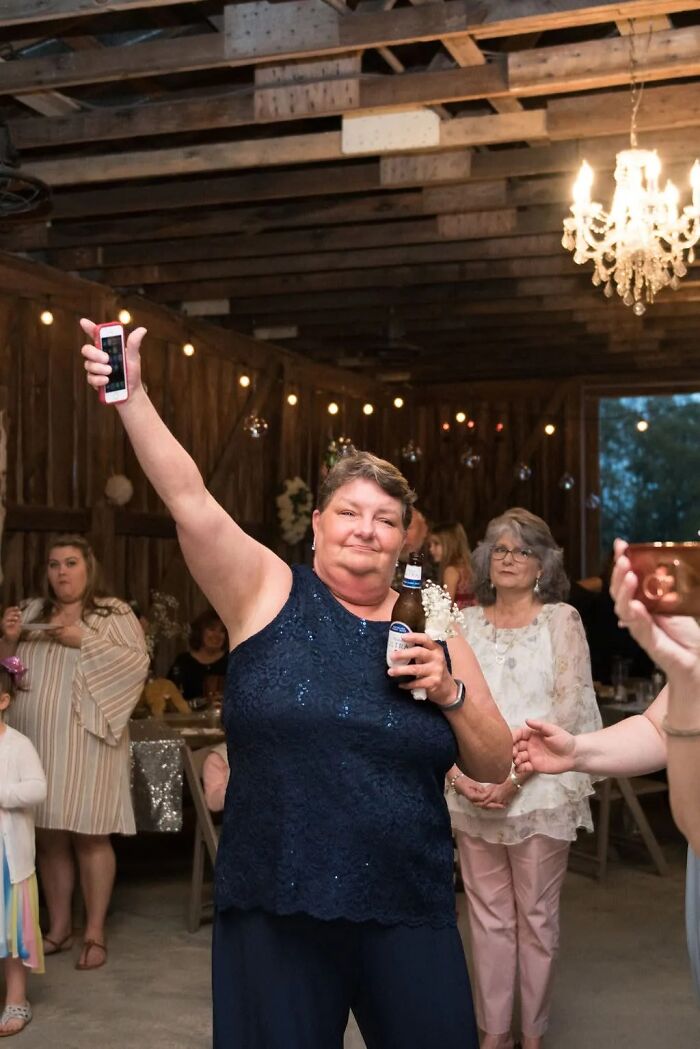 82 Funny Wedding Photos That Are Actually Iconic
