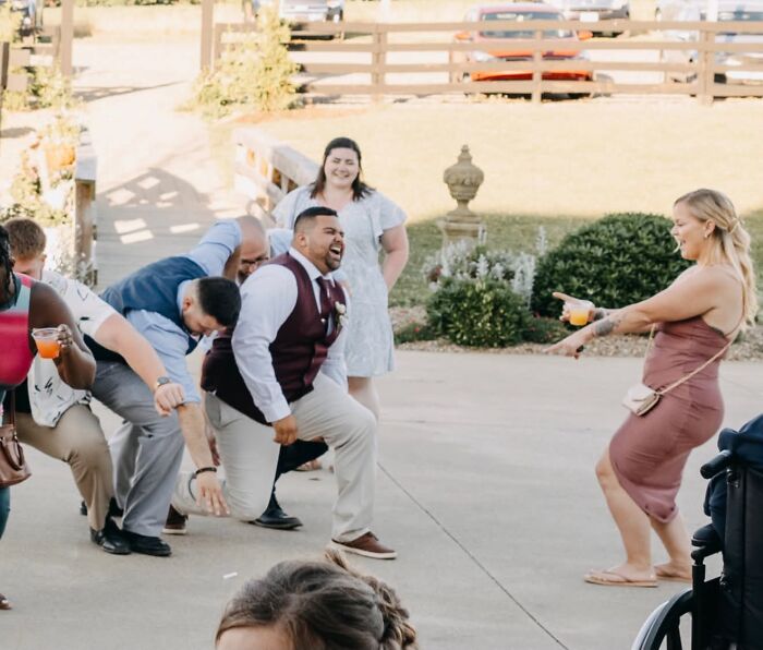 82 Funny Wedding Photos That Are Actually Iconic
