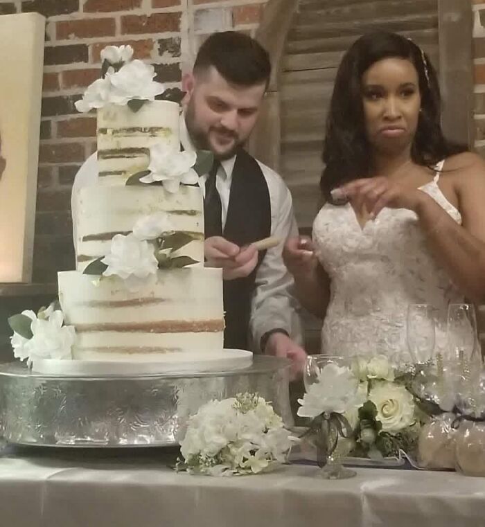 82 Funny Wedding Photos That Are Actually Iconic